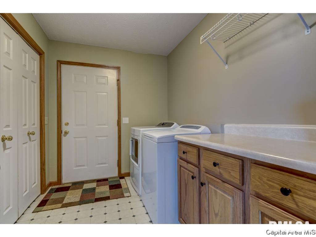 6001 Thresher Drive Springfield, IL 62712 - Photo 16 of 36