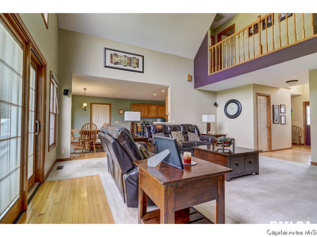 6001 Thresher Drive Springfield, IL 62712 - Photo 6 of 36