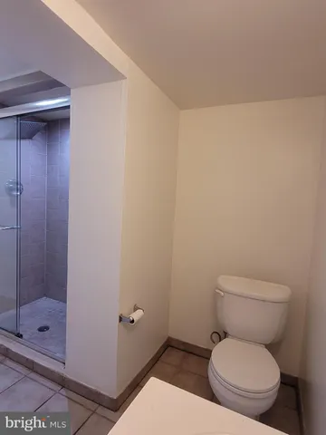 $1,495 | 2015 Chestnut Street, Unit 2F, Philadelphia, PA 19103