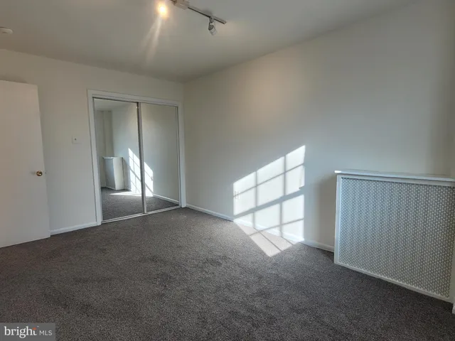 $1,495 | 2015 Chestnut Street, Unit 2F, Philadelphia, PA 19103