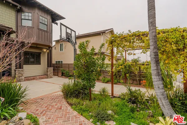$9,950 | 5903 Tellefson Road, Culver City, CA 90230