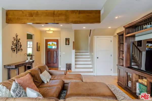 $11,750 | 5903 Tellefson Road, Culver City, CA 90230