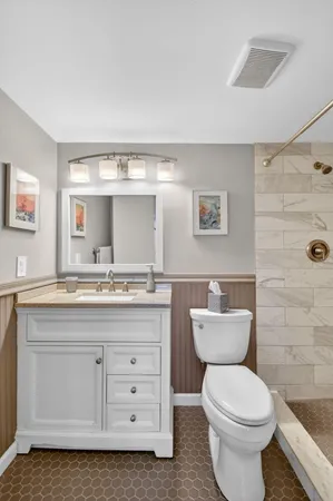 $2,600 | 1502 South Lakeside Drive, Unit 214, Lake Worth Beach, FL 33460