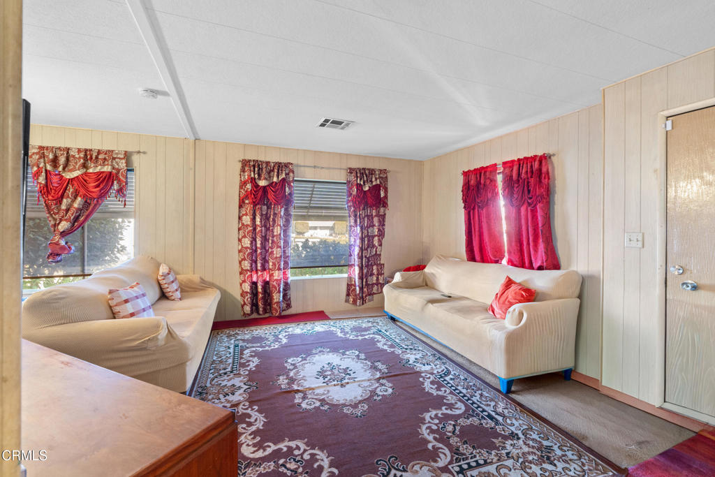 1500 Richmond Road, Unit 10 Santa Paula, CA 93060 - Photo 14 of 37 1500richmond-12