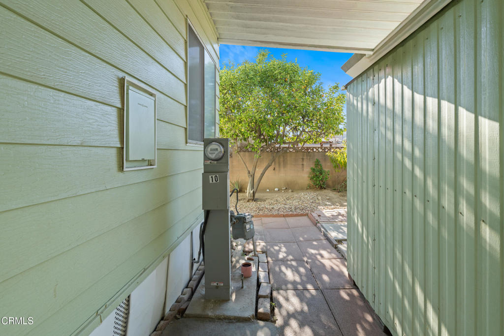 1500 Richmond Road, Unit 10 Santa Paula, CA 93060 - Photo 8 of 37 1500richmond-6