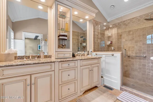 $3,200,000 | 2 Alyce Lane, Rumson, NJ 07760