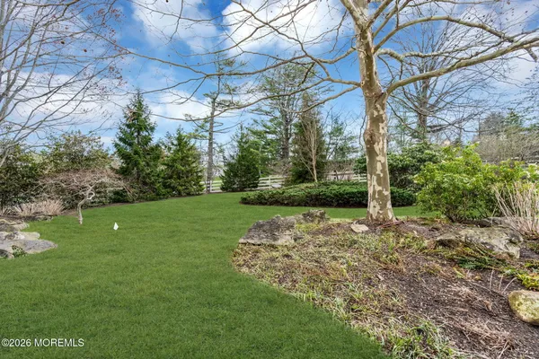$3,200,000 | 2 Alyce Lane, Rumson, NJ 07760
