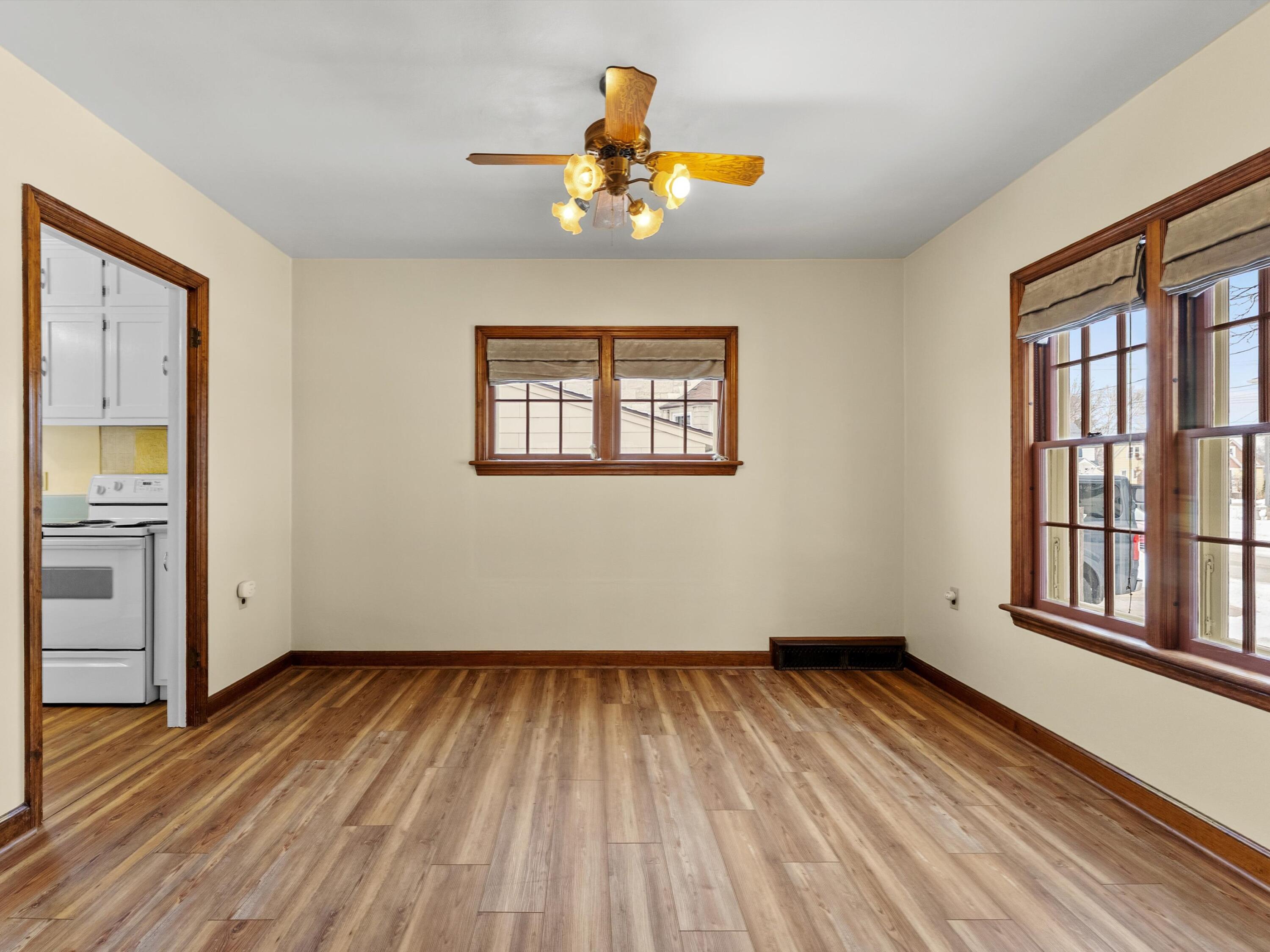 2812 School Street Two Rivers, WI 54241 - Photo 15 of 38 14-014_2800464_09868