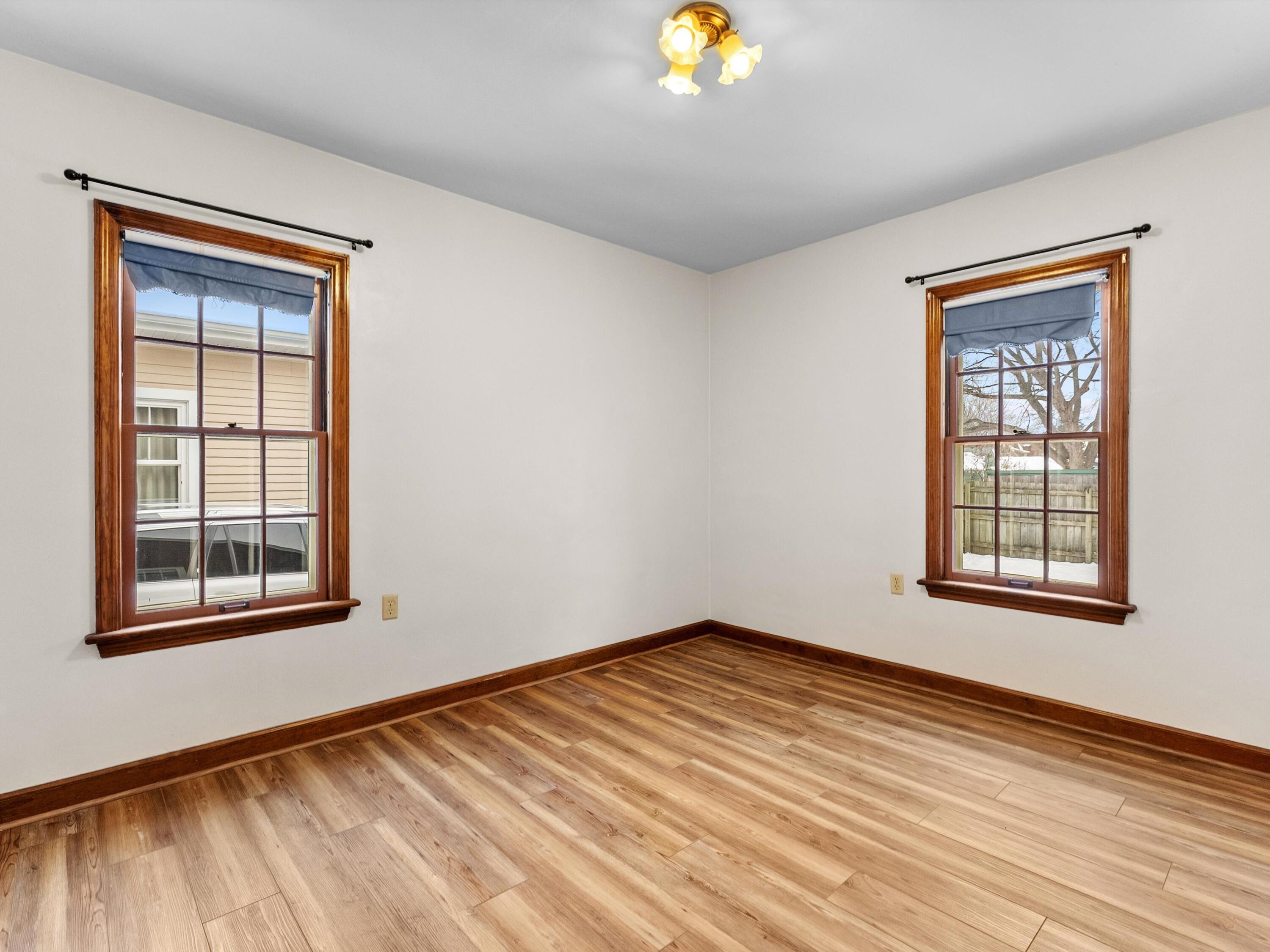 2812 School Street Two Rivers, WI 54241 - Photo 22 of 38 11-011_2800464_09859