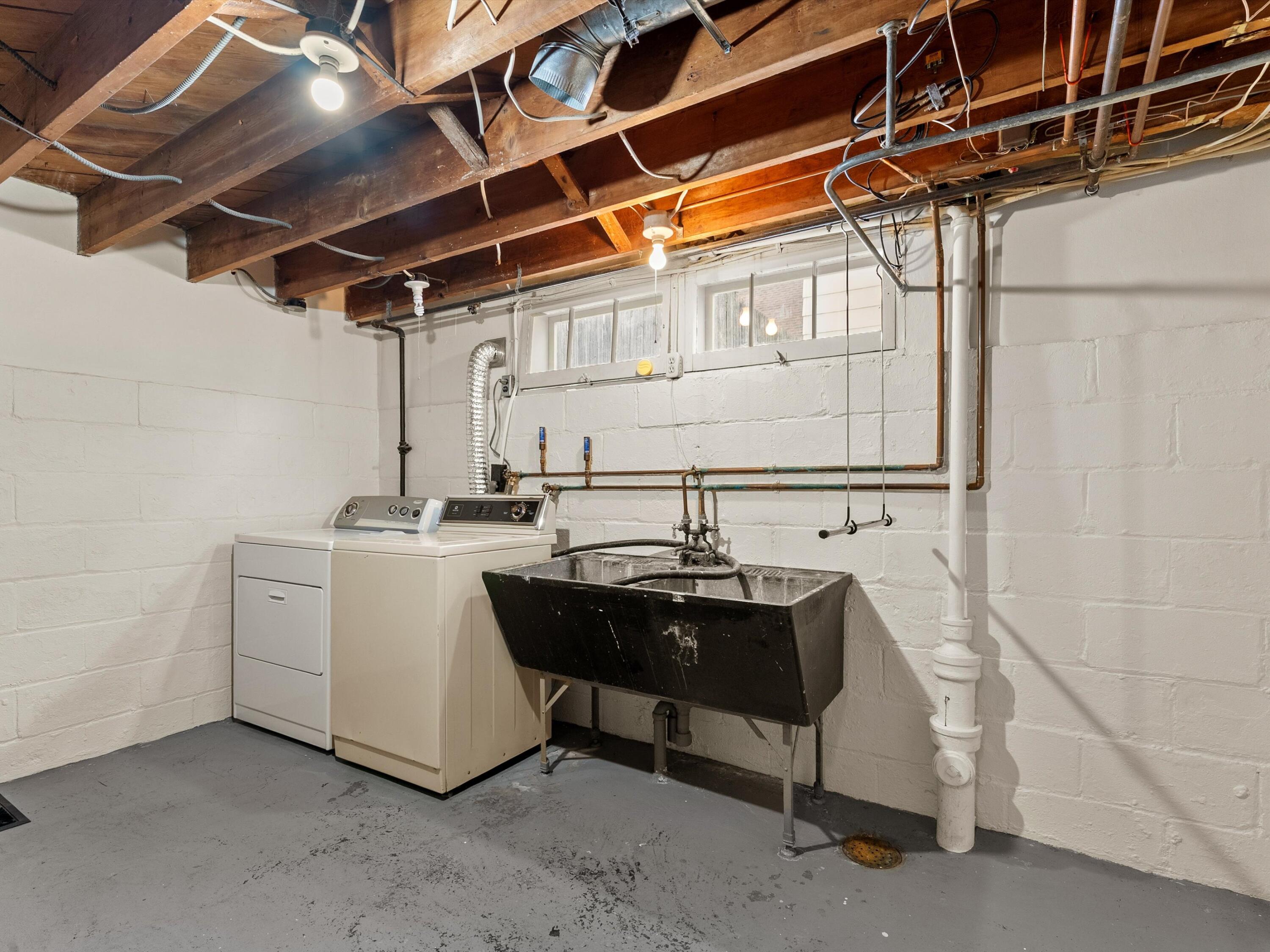 2812 School Street Two Rivers, WI 54241 - Photo 34 of 38 28-028_2800464_09910