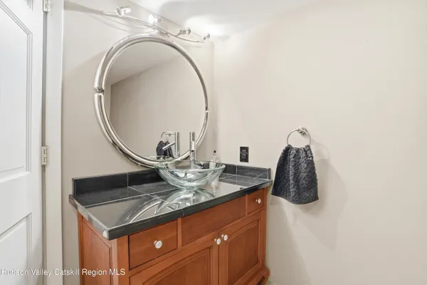 $924,900 | 45 Tall Oaks Drive, Kingston, NY 12401