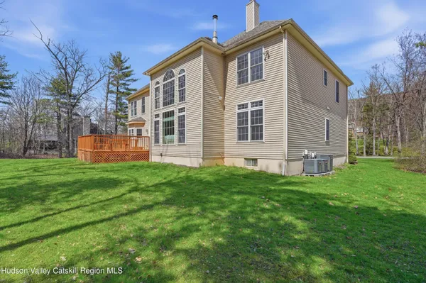 $924,900 | 45 Tall Oaks Drive, Kingston, NY 12401