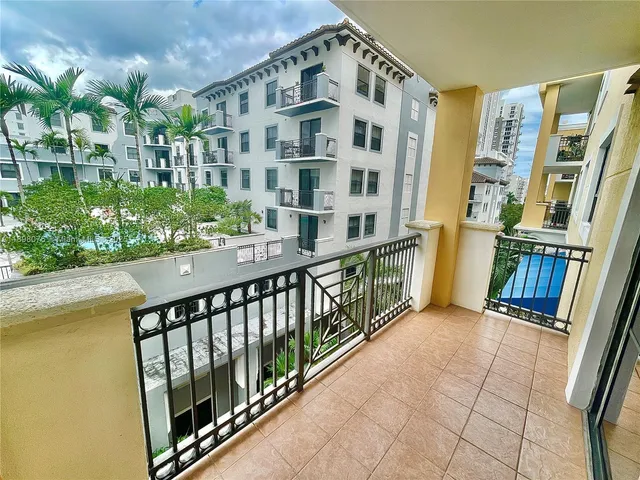 $3,000 | 8390 Southwest 72nd Avenue, Unit 421, Miami, FL 33143