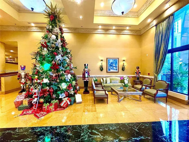 $2,950 | 8390 Southwest 72nd Avenue, Unit 421, Miami, FL 33143