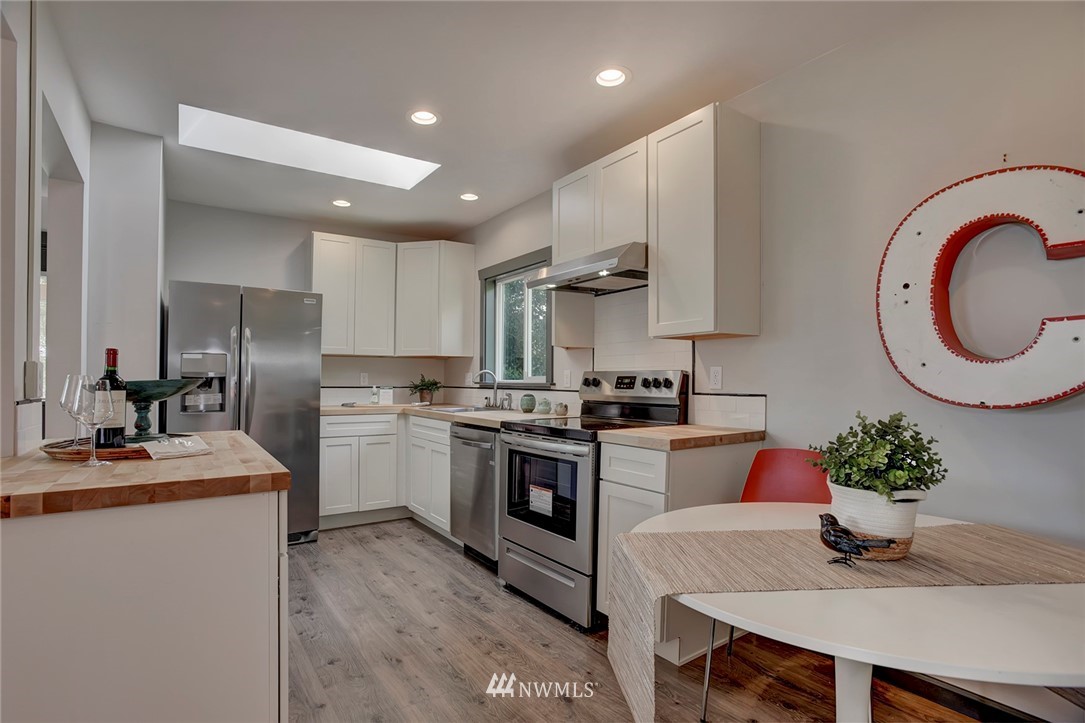 1122 Perry Avenue Bremerton, WA 98310 - Photo 14 of 39 Gallery Image 14