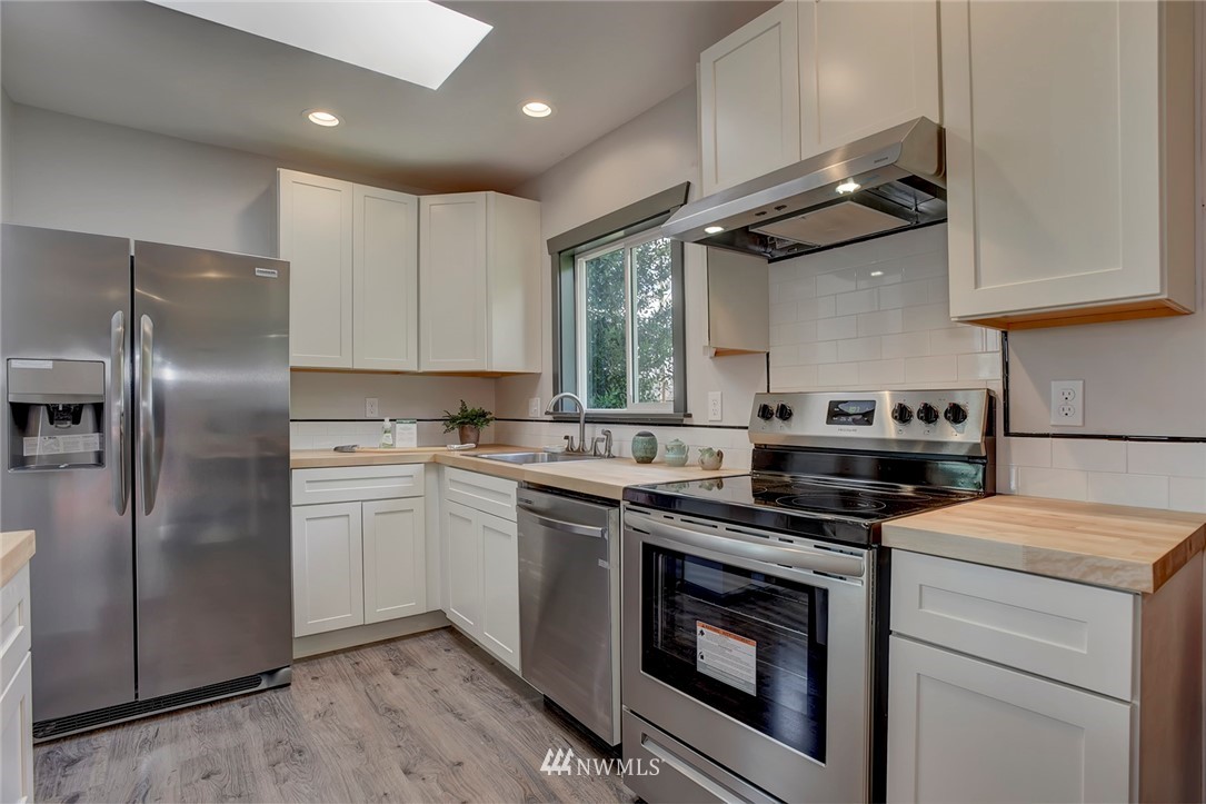 1122 Perry Avenue Bremerton, WA 98310 - Photo 16 of 39 Gallery Image 16