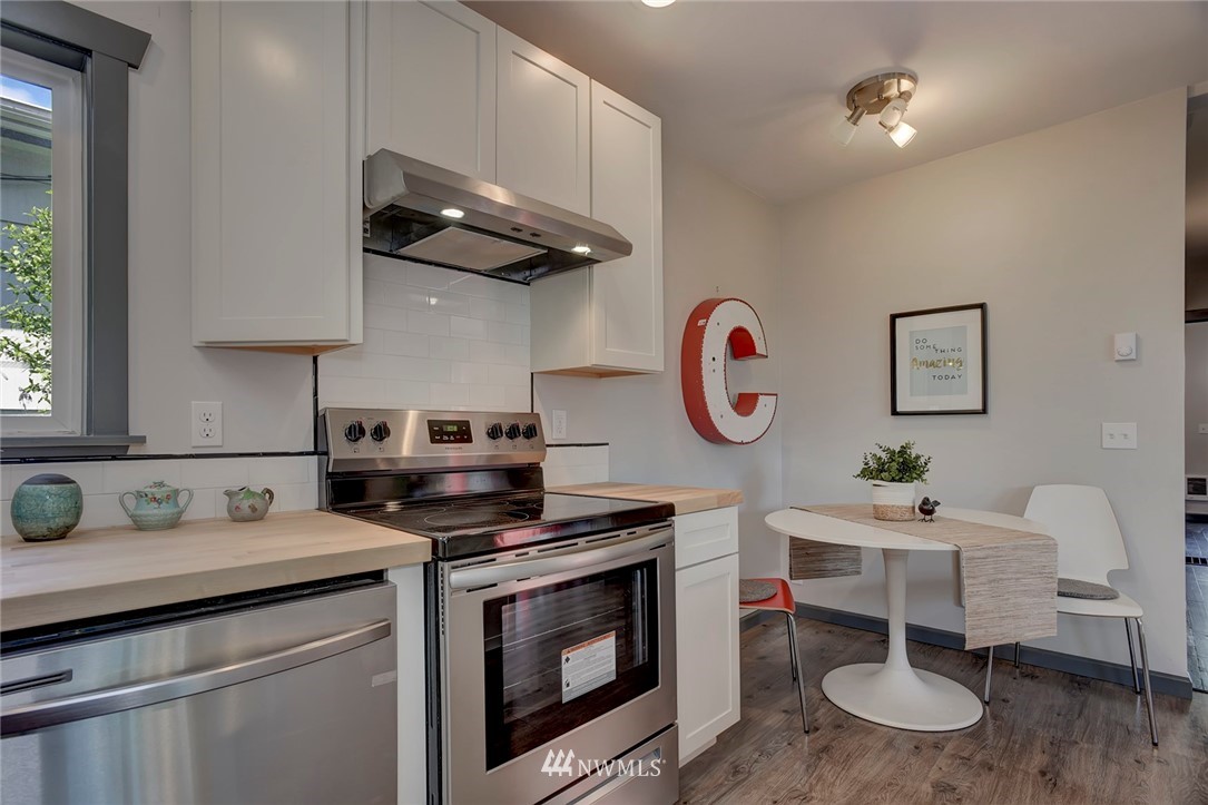 1122 Perry Avenue Bremerton, WA 98310 - Photo 17 of 39 Gallery Image 17
