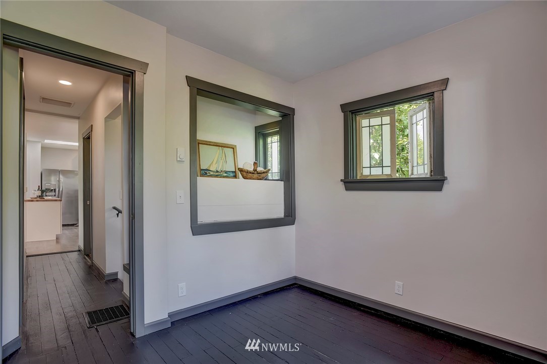 1122 Perry Avenue Bremerton, WA 98310 - Photo 23 of 39 Gallery Image 23