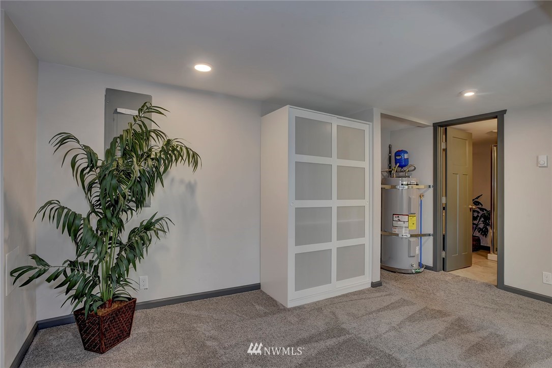 1122 Perry Avenue Bremerton, WA 98310 - Photo 30 of 39 Gallery Image 30