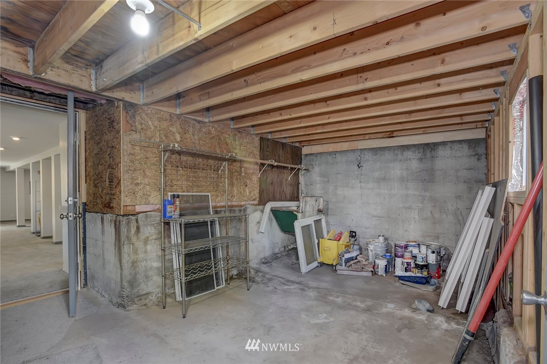 1122 Perry Avenue Bremerton, WA 98310 - Photo 34 of 39 Gallery Image 34