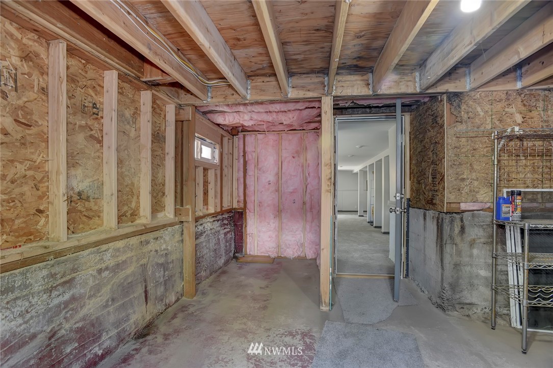 1122 Perry Avenue Bremerton, WA 98310 - Photo 35 of 39 Gallery Image 35