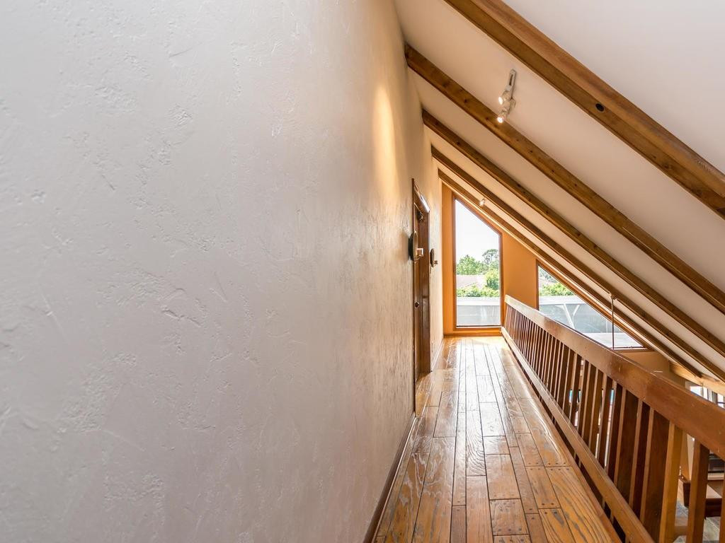 5934 Glenbrook Way Boca Raton, FL 33433 - Photo 68 of 87 Second story open hallway