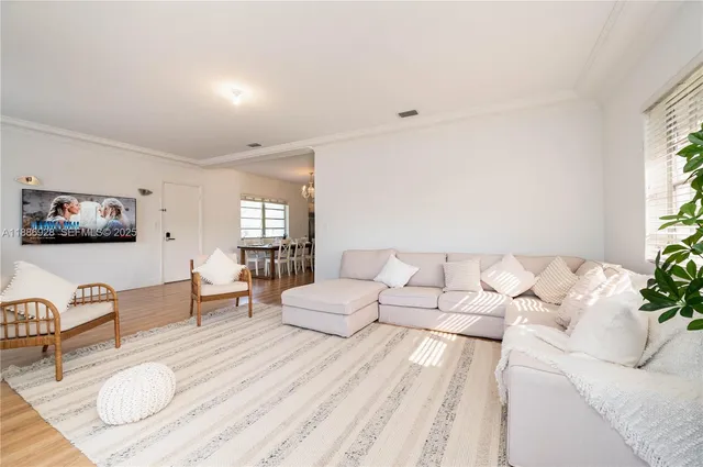 $10,500 | 501 Southwest 24th Road, Unit 501, Miami, FL 33129