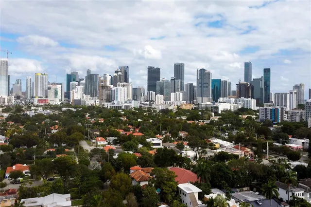 $10,500 | 501 Southwest 24th Road, Unit 501, Miami, FL 33129