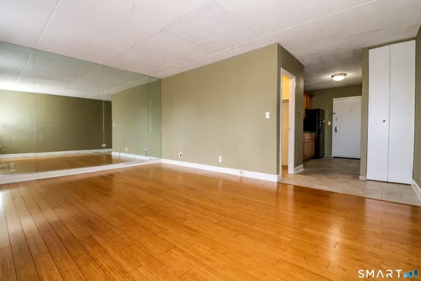 $1,200 | 120 Huntington Turnpike, Unit 101, Bridgeport, CT 06610