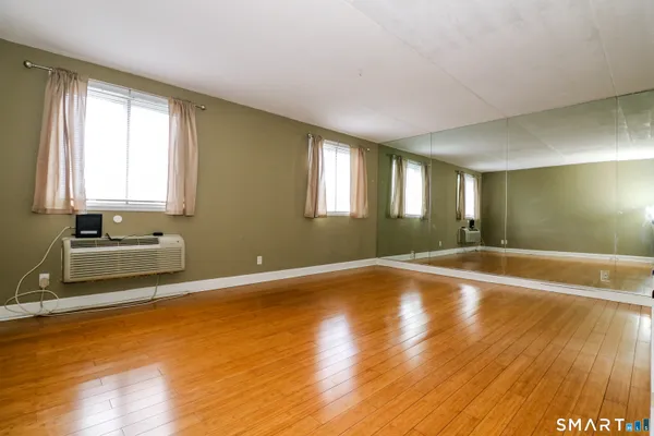 $1,200 | 120 Huntington Turnpike, Unit 101, Bridgeport, CT 06610