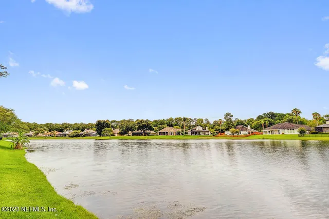 $3,300 | 332 Maplewood Drive, St. Johns, FL 32259