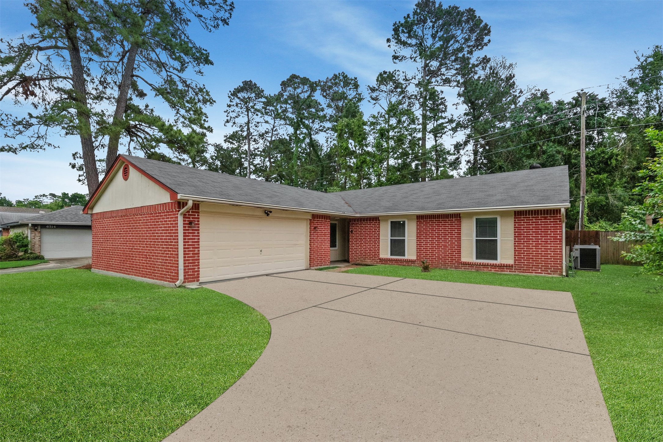 a house view with a outdoor space