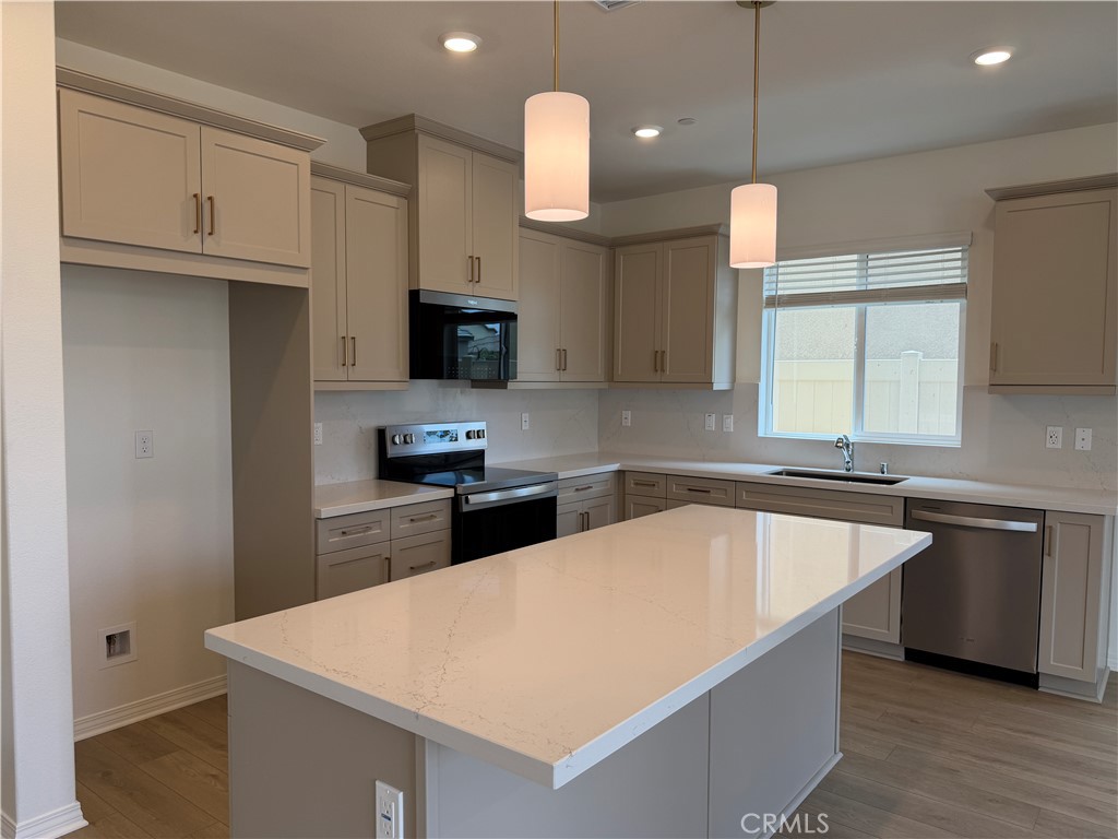9707 Babaco Street Riverside, CA 92508 - Photo 11 of 38