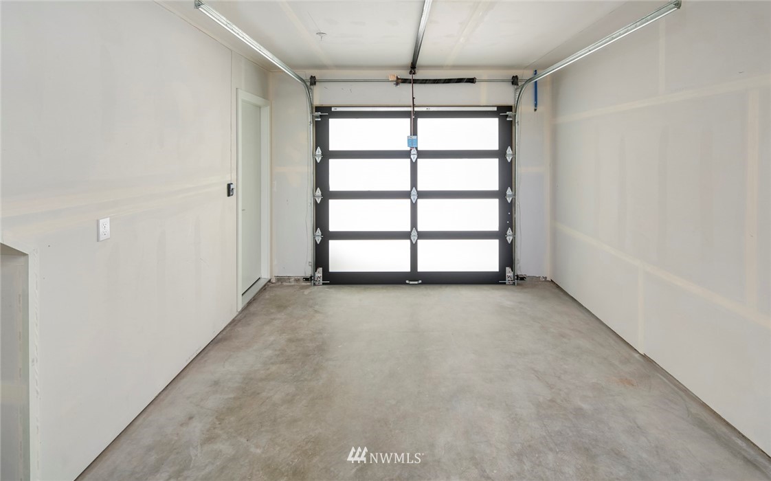 826 North 47th Street Seattle, WA 98103 - Photo 27 of 28 Gallery Image 27