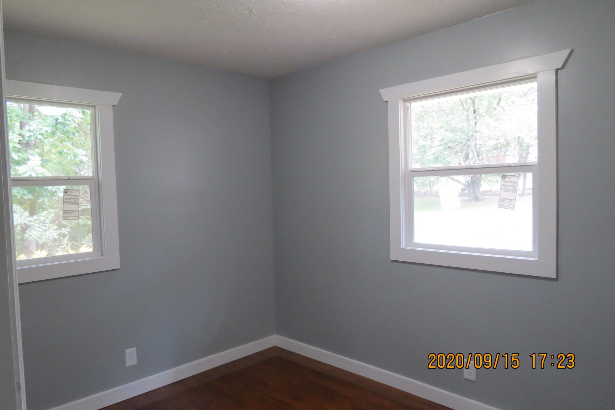 30 Pond Lane Tennessee Ridge, TN 37178 - Photo 6 of 7 an empty room with a window