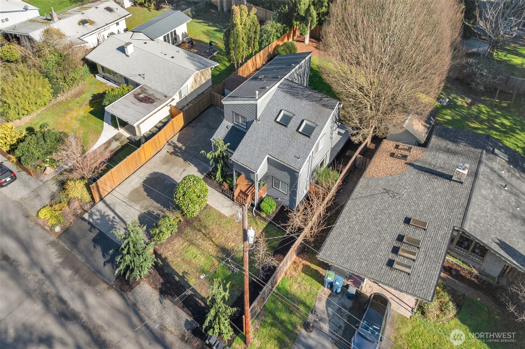 24231 78th Place West Edmonds, WA 98026 - Photo 31 of 40