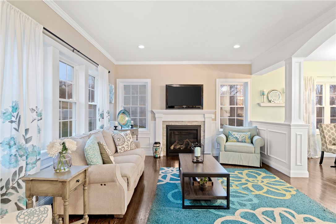 96 Fairhaven Road Cumberland, RI 02864 - Photo 8 of 34 Gallery Image 8