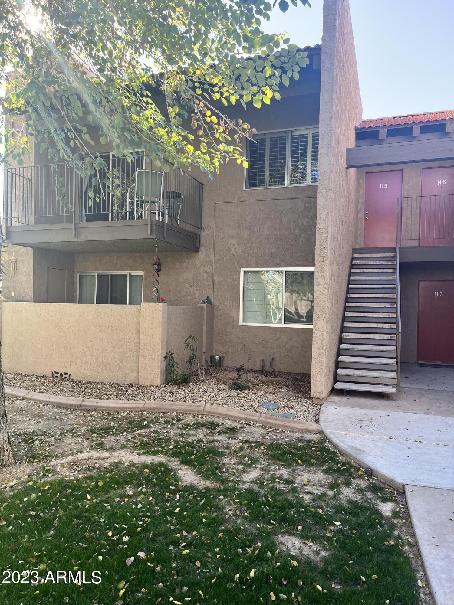 5525 East Thomas Road, Unit H5 Phoenix, AZ 85018 - Photo 1 of 25 Front