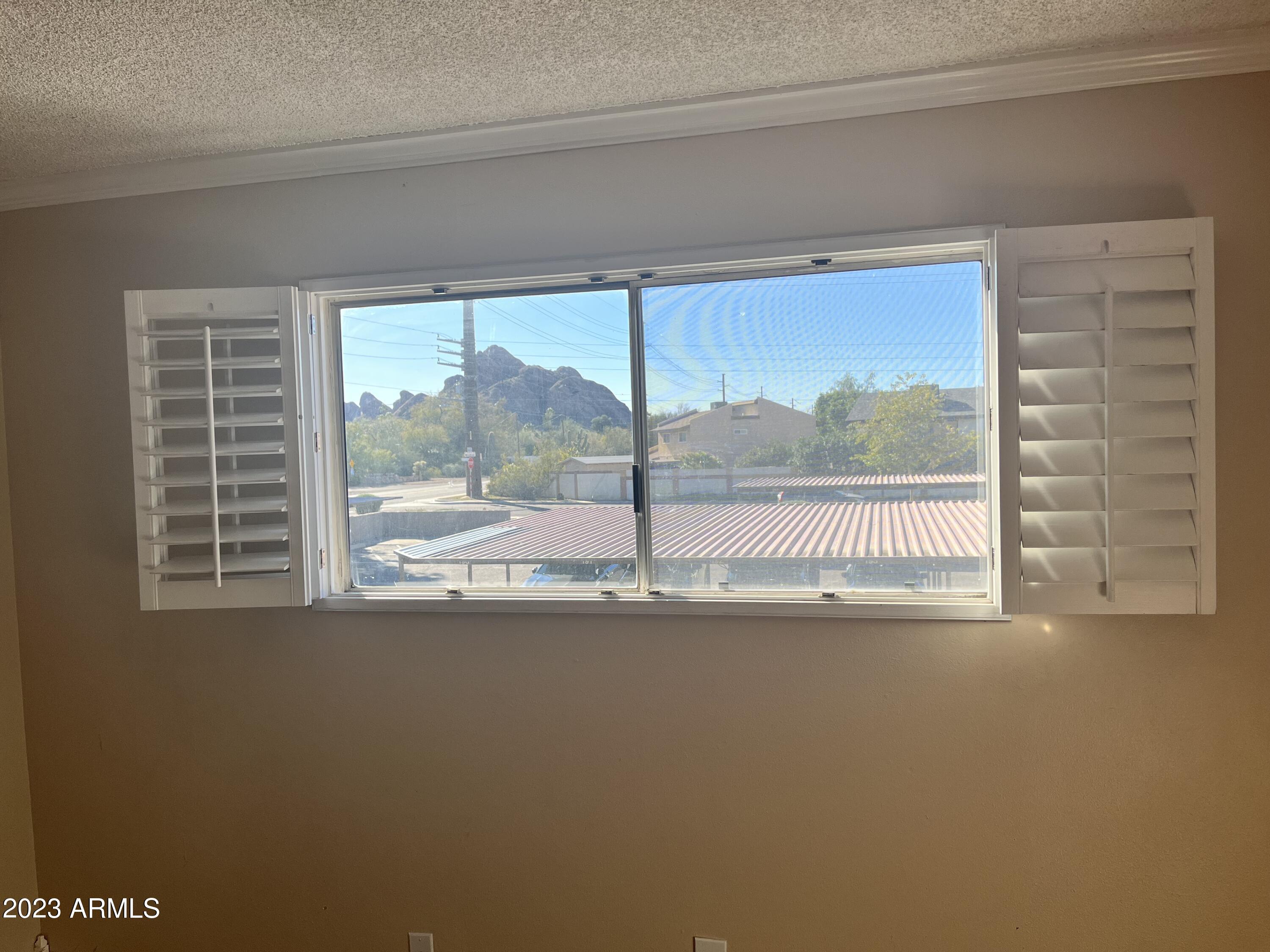 5525 East Thomas Road, Unit H5 Phoenix, AZ 85018 - Photo 14 of 25 Bedroom 2 view