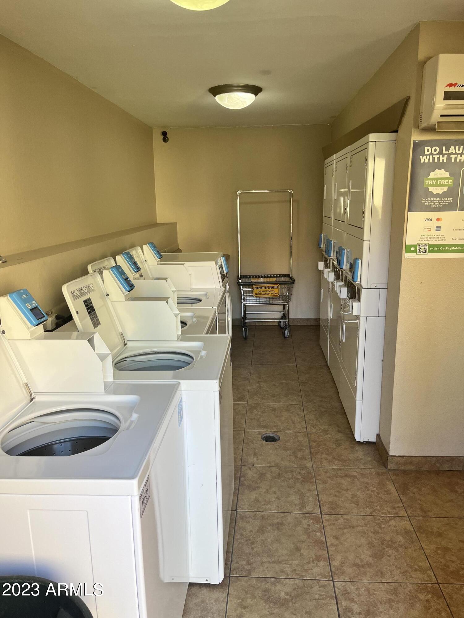 5525 East Thomas Road, Unit H5 Phoenix, AZ 85018 - Photo 24 of 25 Laundry next door