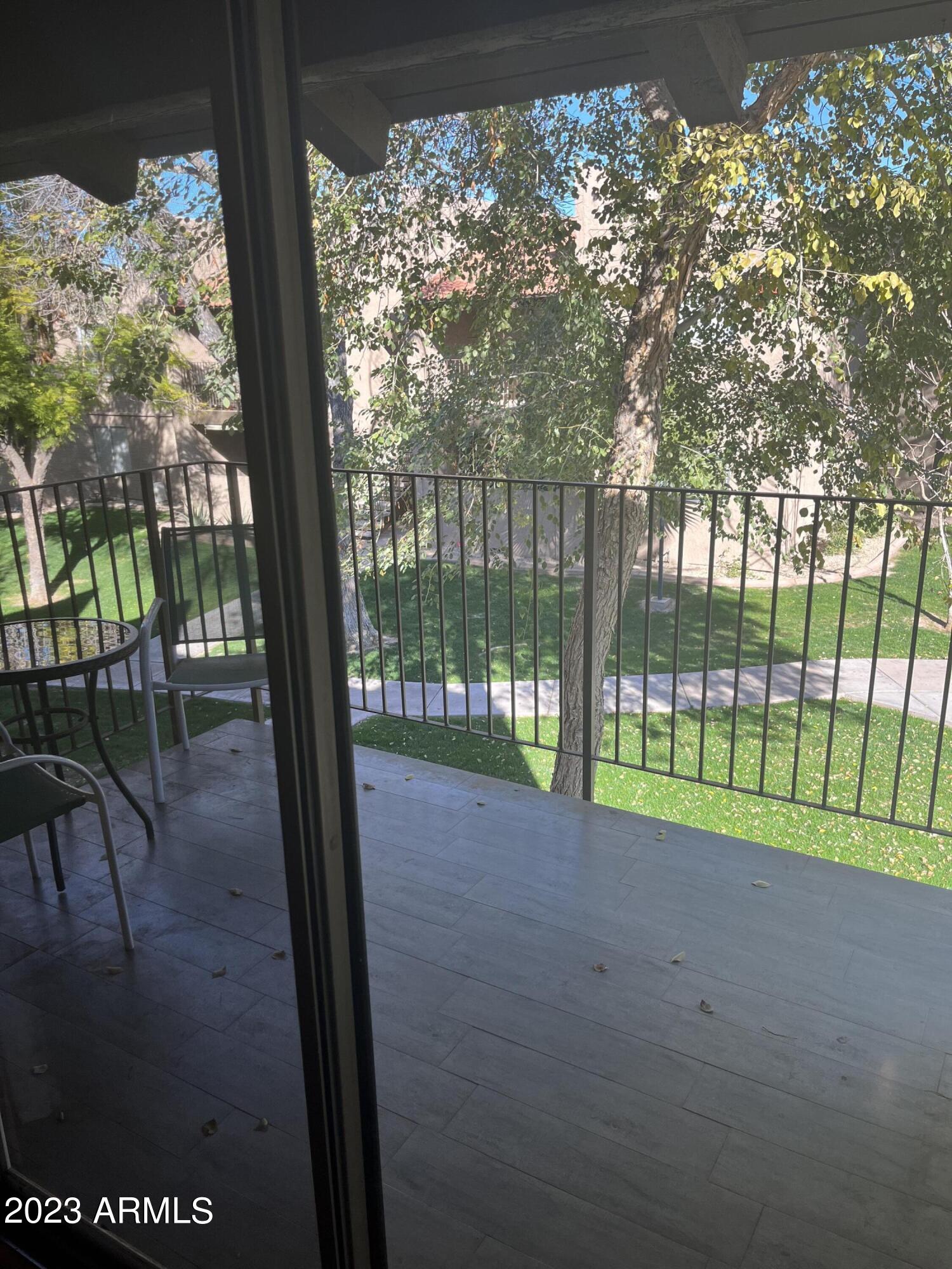 5525 East Thomas Road, Unit H5 Phoenix, AZ 85018 - Photo 8 of 25 Balcony