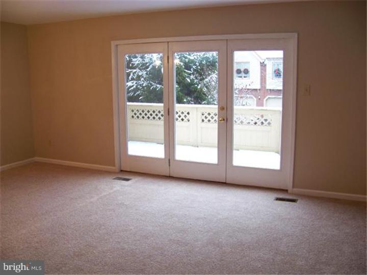 58 Main Street Wayne, PA 19087 - Photo 5 of 15 Living Room