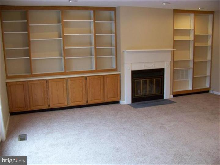 58 Main Street Wayne, PA 19087 - Photo 6 of 15 Living Room