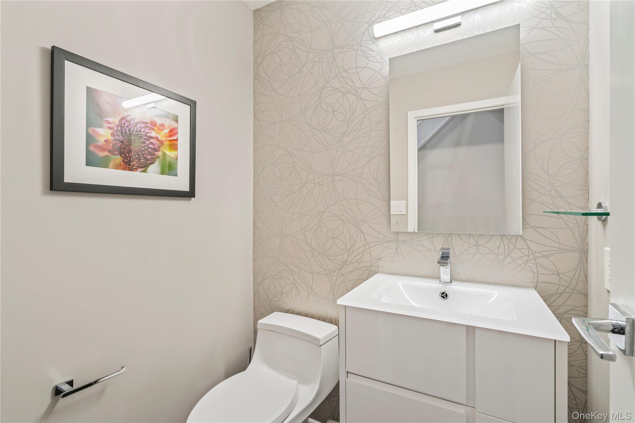 154 Hidden Ridge Drive Syosset, NY 11791 - Photo 13 of 34