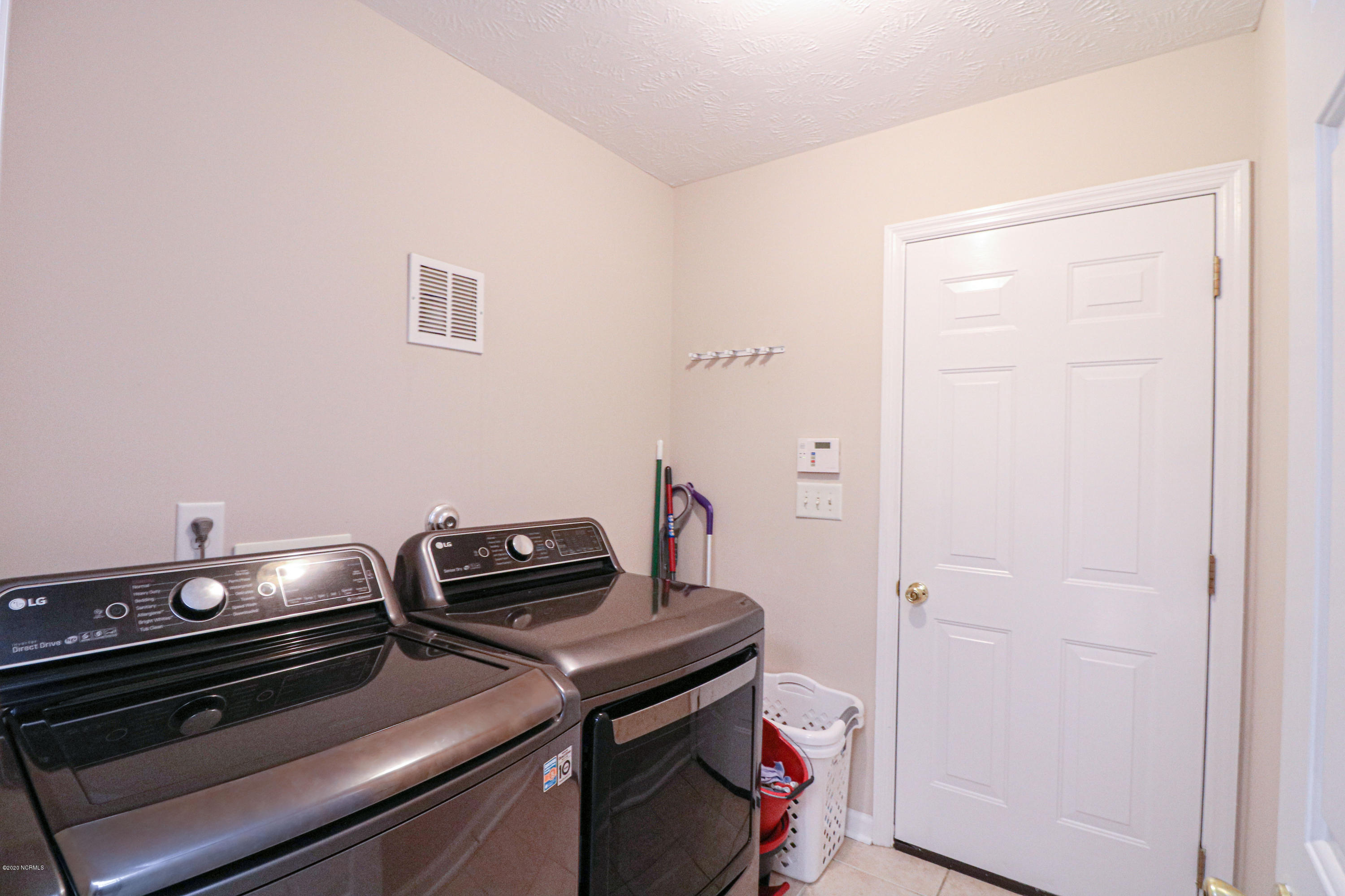 202 Rutherford Way Jacksonville, NC 28540 - Photo 17 of 33 IMG_8028