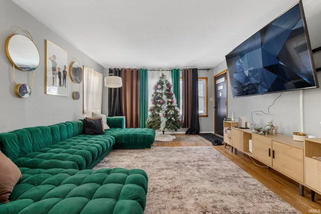 $170,000 | 1250 Sussex Drive, South Bend, IN 46628