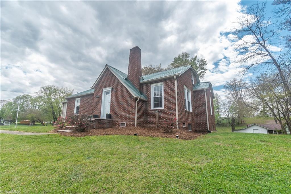 235 Pipers Gap Road Mount Airy, NC 27030 - Photo 2 of 20 Gallery Image 2
