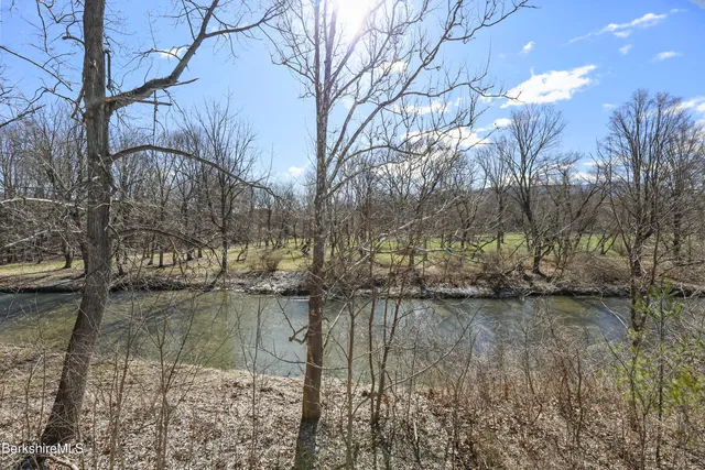 $1,149,000 | 12 River Run, Williamstown, MA 01267