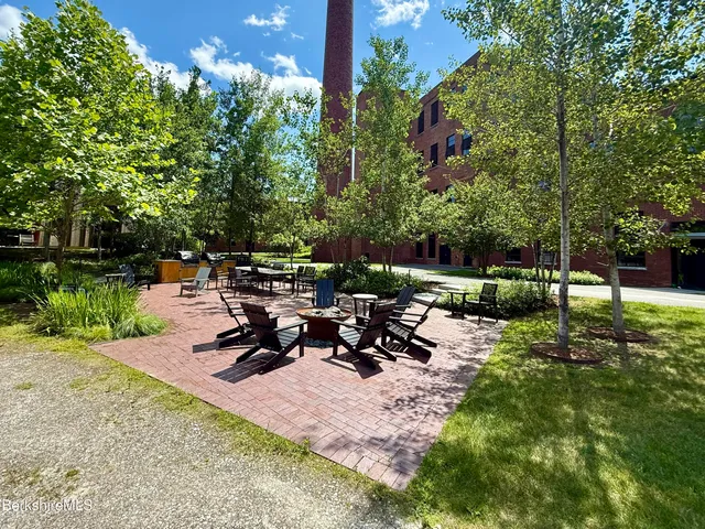 $1,149,000 | 12 River Run, Williamstown, MA 01267