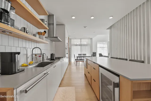 $1,149,000 | 12 River Run, Williamstown, MA 01267